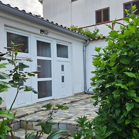 Apartments Betty Borik Rovinj Bagian luar foto