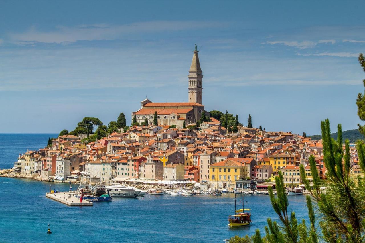 Apartments Betty Borik Rovinj Bagian luar foto