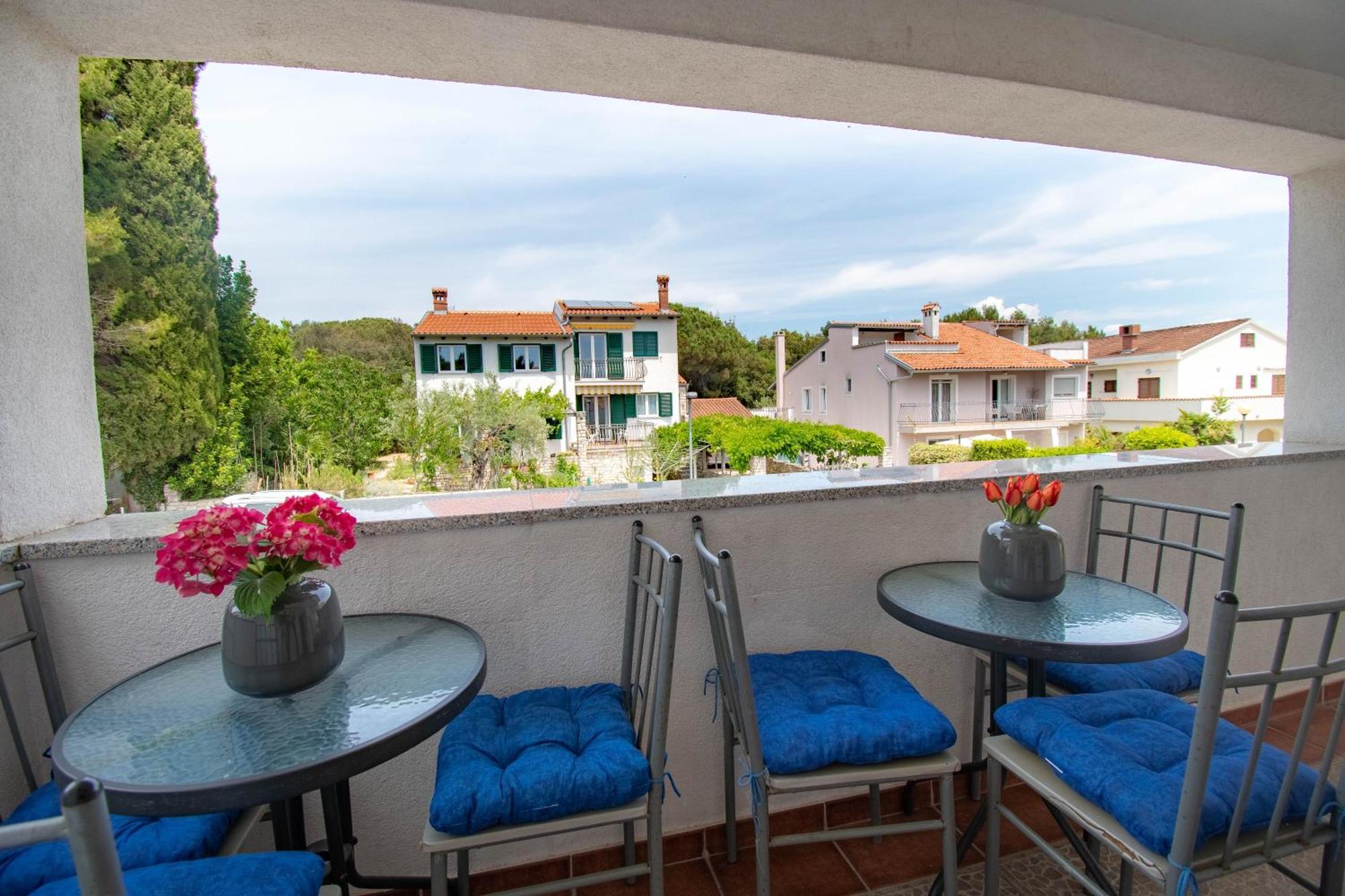 Apartments Betty Rovinj Bagian luar foto