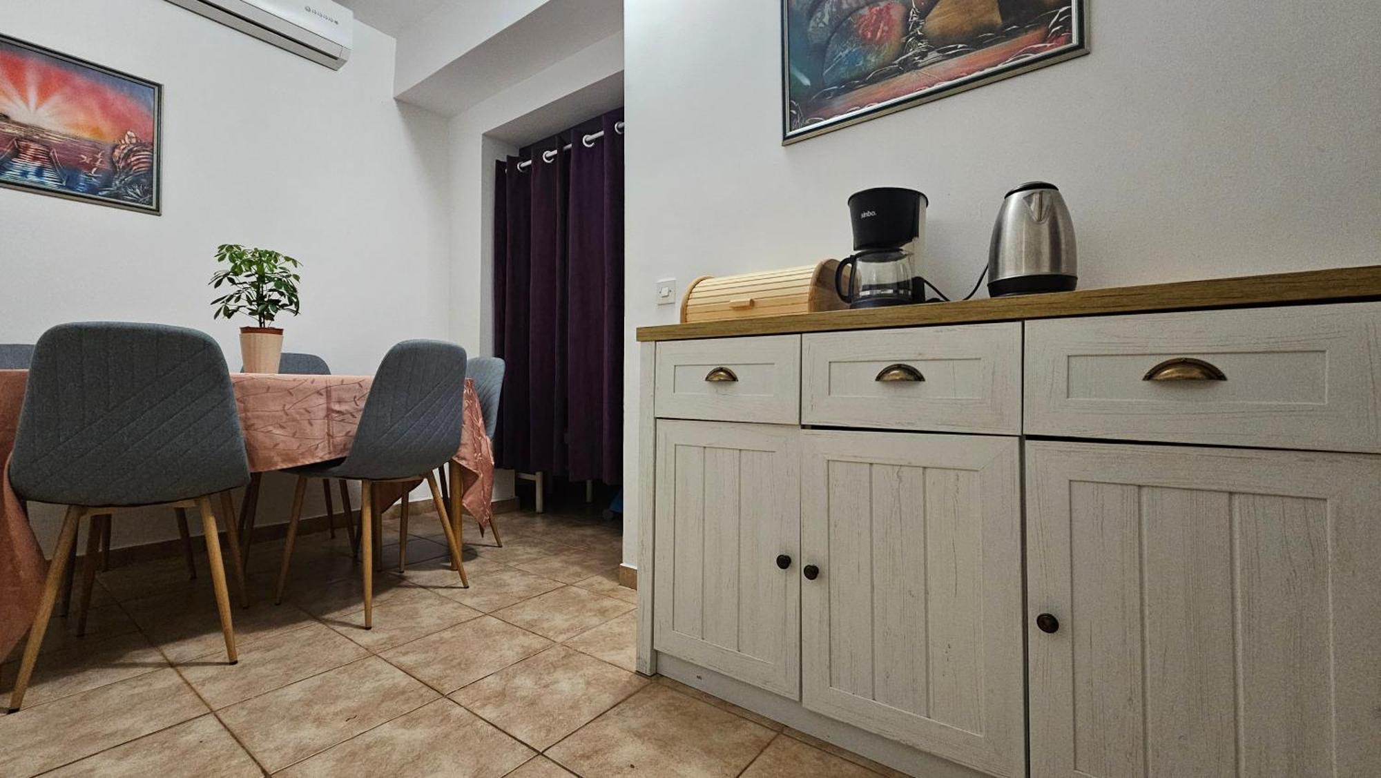 Apartments Betty Borik Rovinj Bagian luar foto