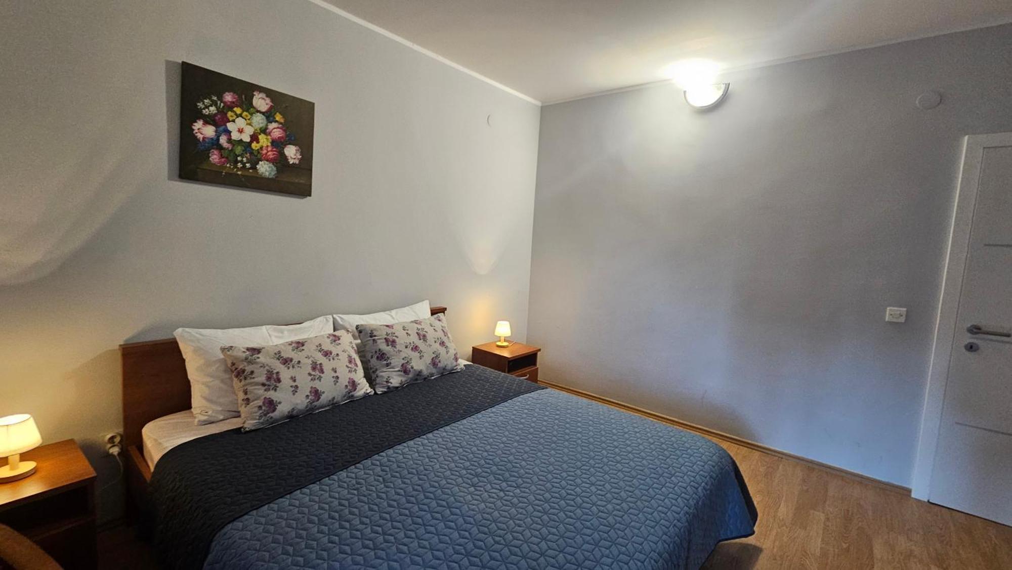 Apartments Betty Borik Rovinj Bagian luar foto